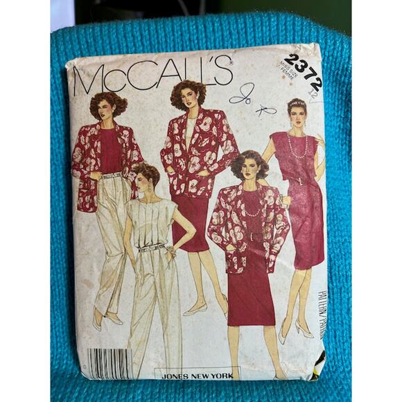 McCalls Sewing pattern 2372 blouse top skirt pants size 12 - Picture 1 of 5